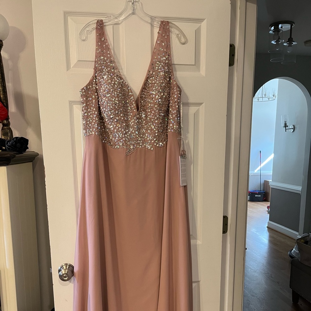 Jk house bridesmaid/prom dress blush pink with sequins 18/20
